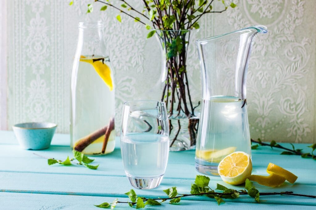 Pavasara noskaņa – svaigo bērzu pumpuru ķermeņa masāža + pēdu masāža (80min)