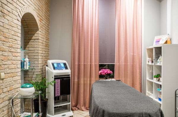 Cocoa SPA facial and decollete (60 min) - Image 2