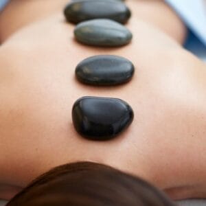 Karsto akmeņu masāža pārim + dāvanā sejas spa (2.p) (1h 20 min)