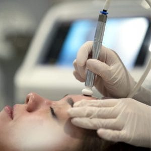 Sejas ādas tīrīšana